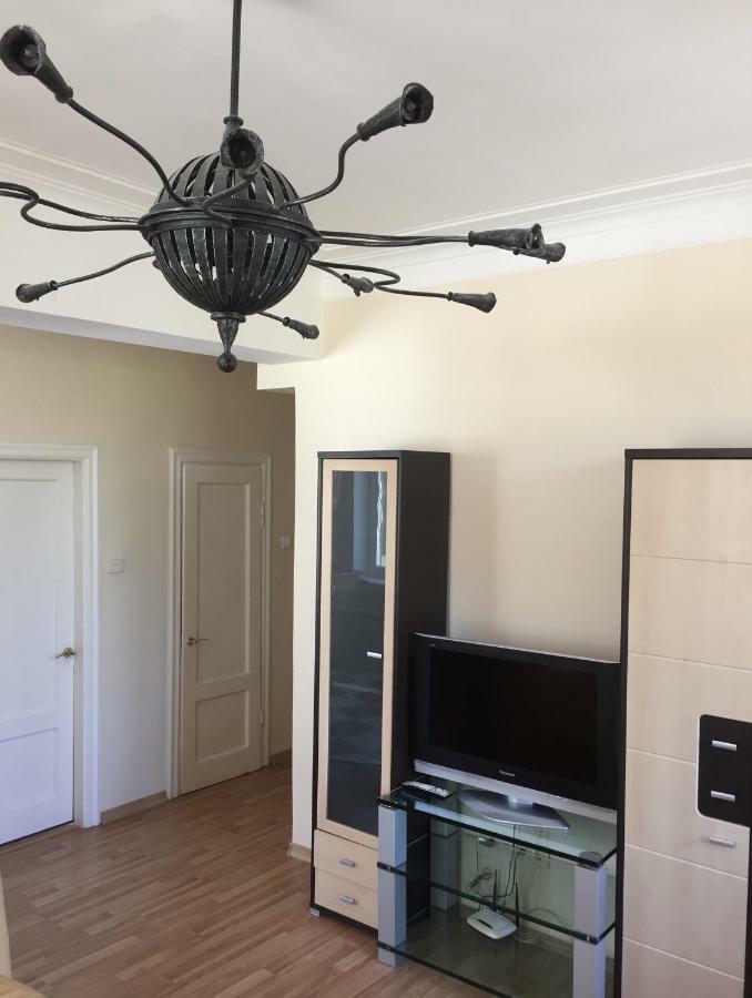 Old Town Apartament Шяуляй Экстерьер фото
